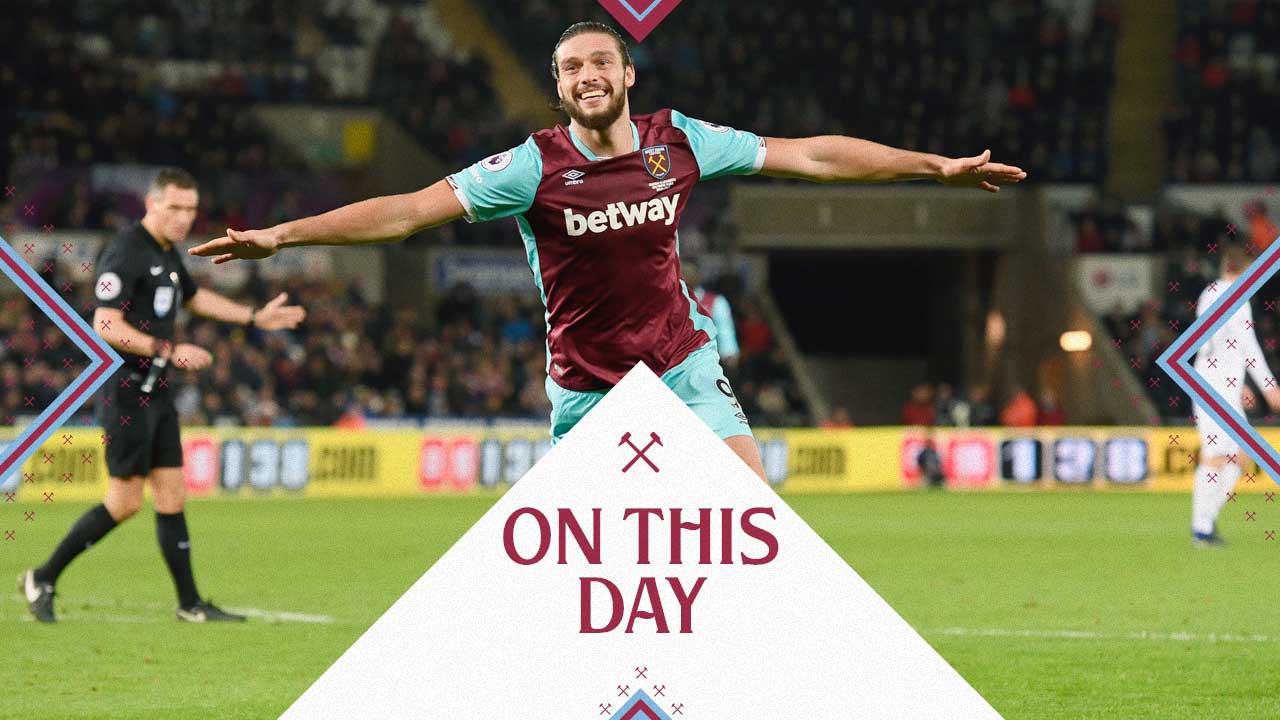 Andy Carroll celebrates at Swansea on 26 December 2016