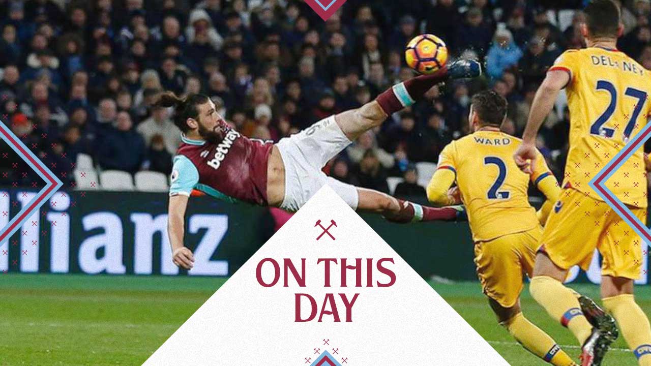 Andy Carroll scores his overhead kick against Crystal Palace