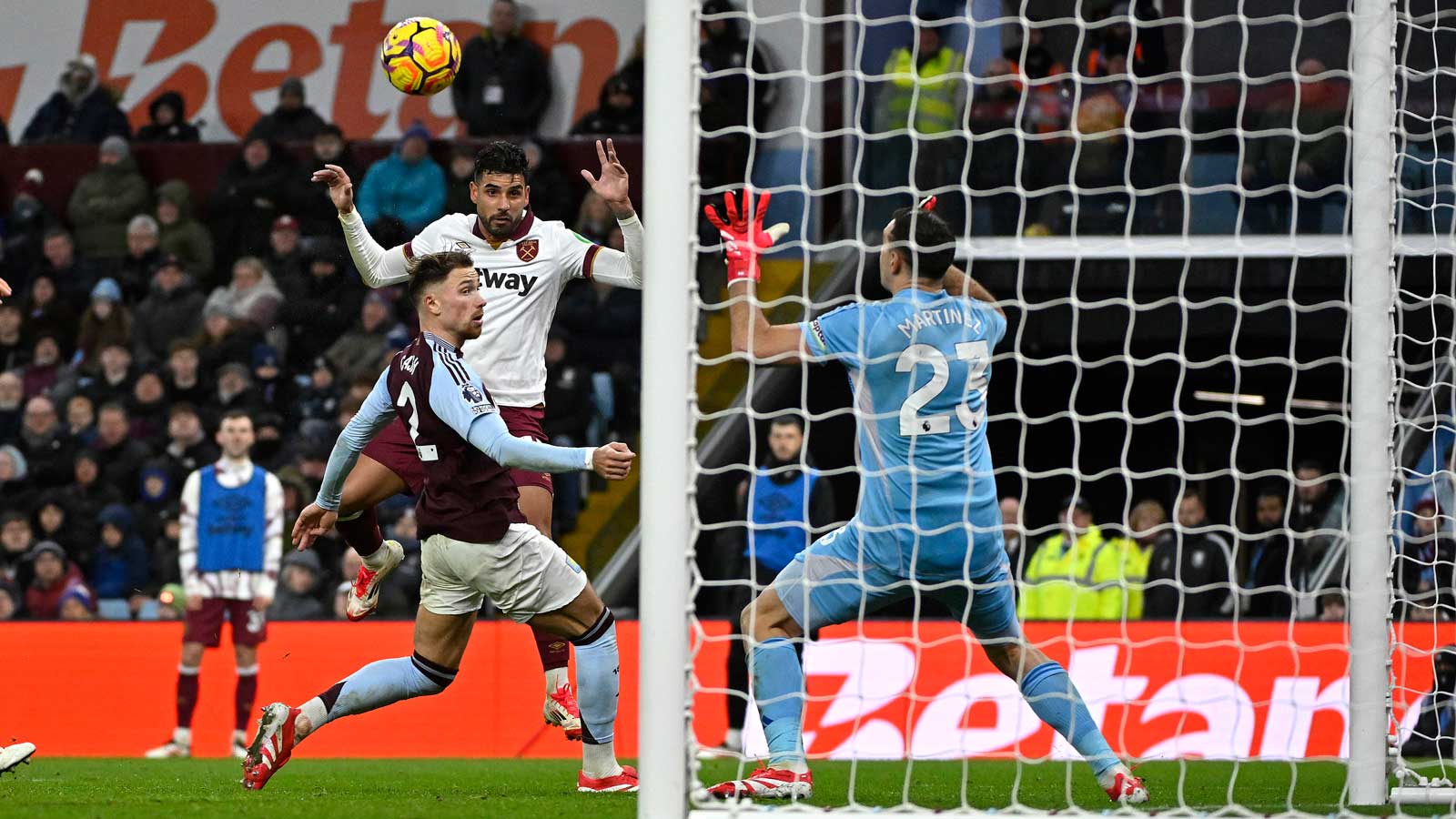 Emerson scores at Aston Villa