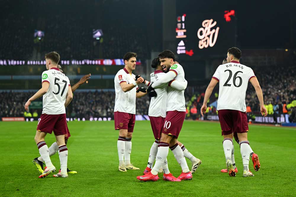 Lucas Paquetá celebrates his goal at Aston Villa