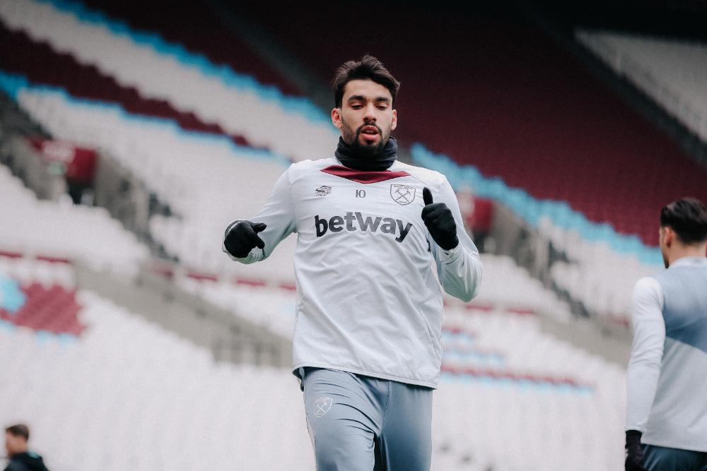 Lucas Paquetá trains at London Stadium