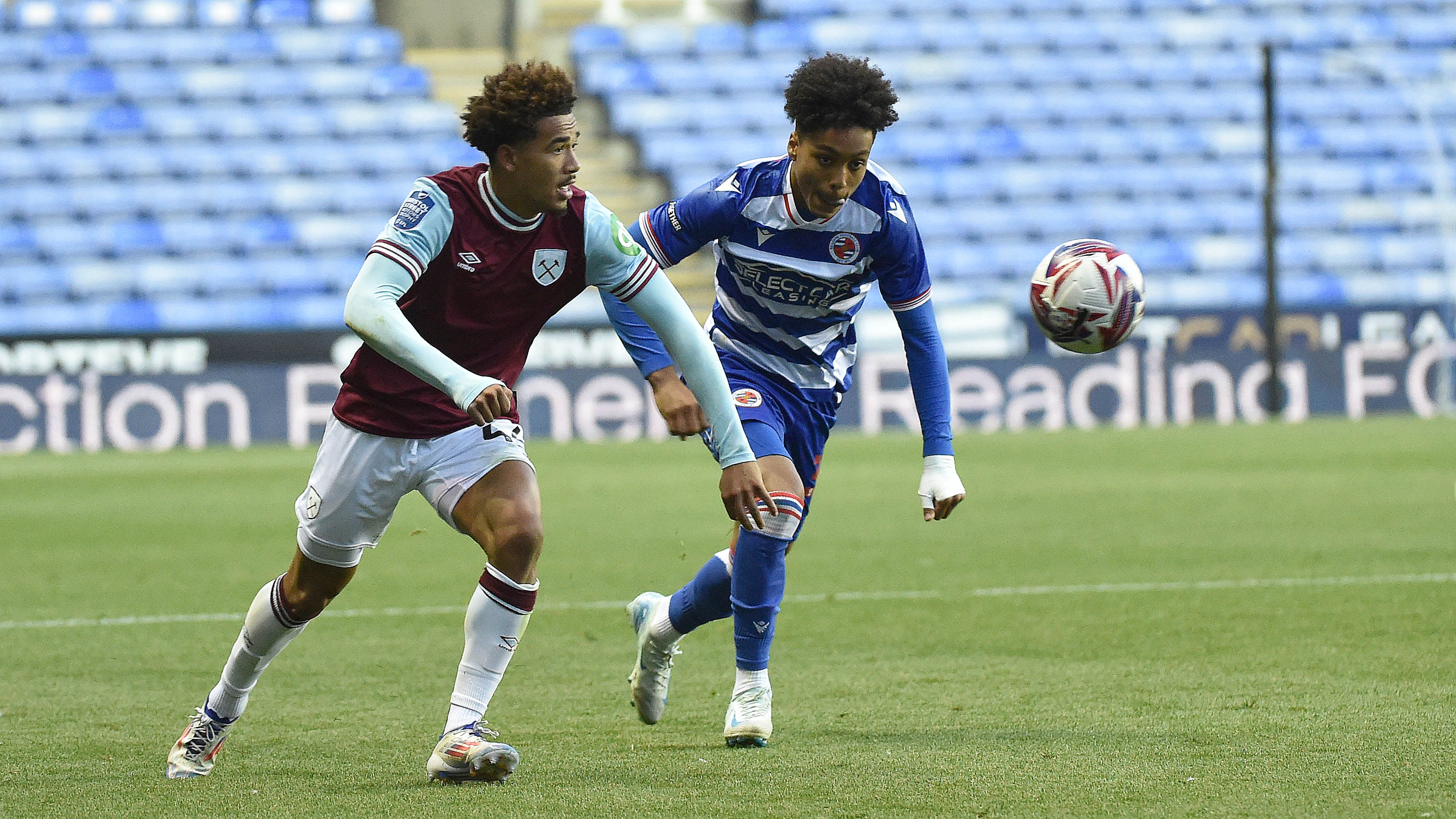 Junior Robinson v Reading