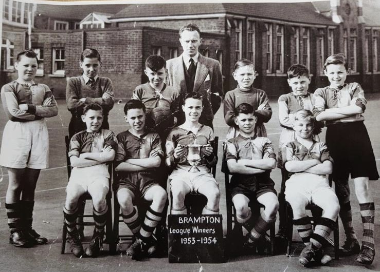 Ronnie Boyce (back row, third from left) and Brian Dear (back row, second from right) as eleven-year-olds together in the Brampton Road school league-winning team of 1954.