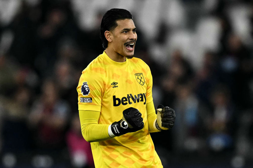 Alphonse Areola celebrates