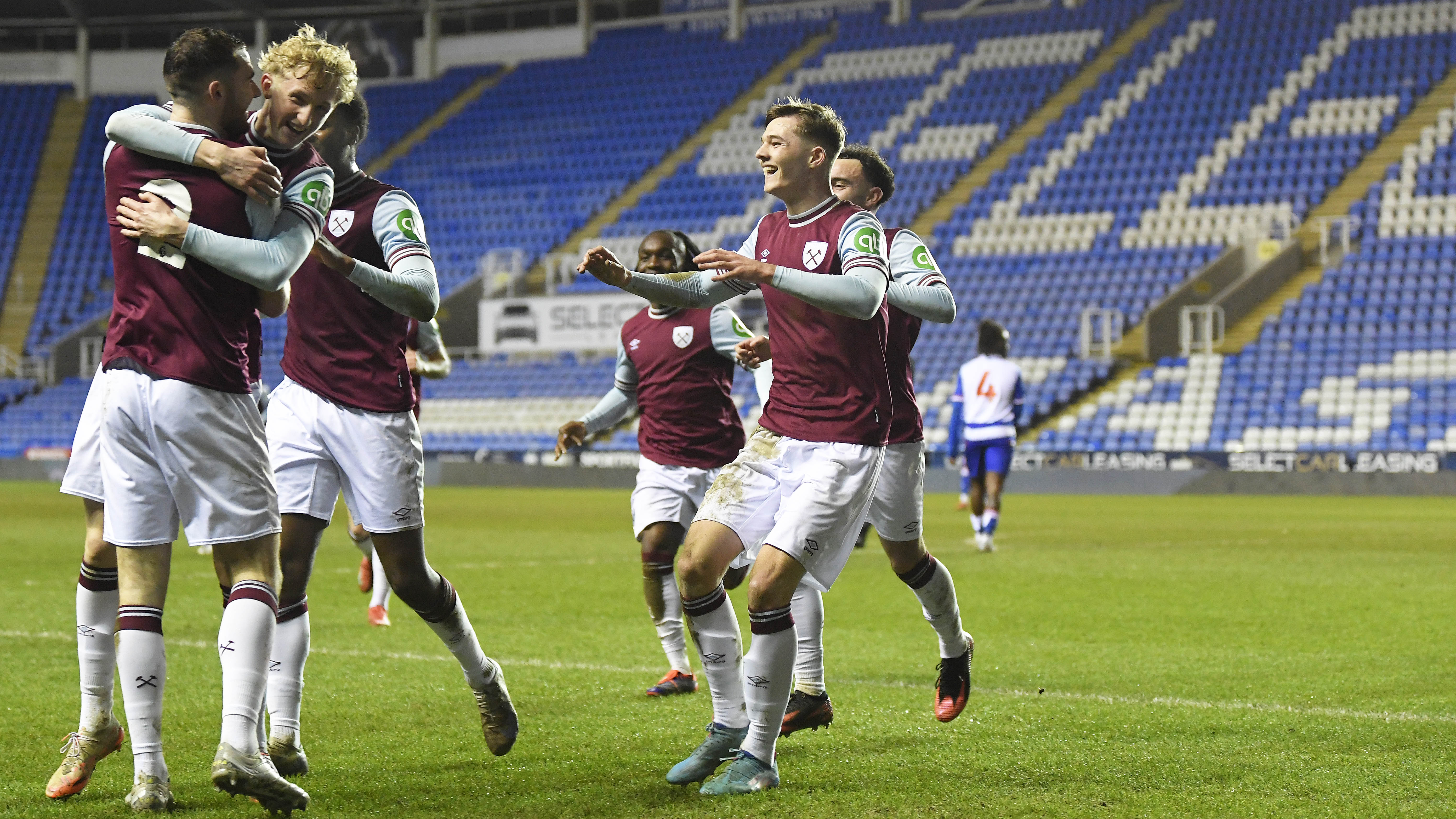 West Ham United U21s celebrate second goal vs Reading U21s