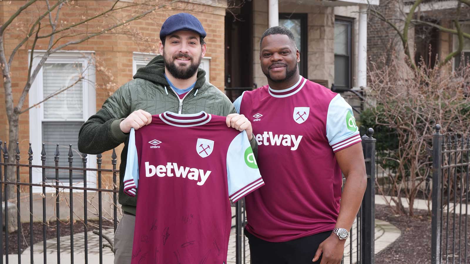 Marlon Harewood surprises Chicago Hammer Justin Wasik