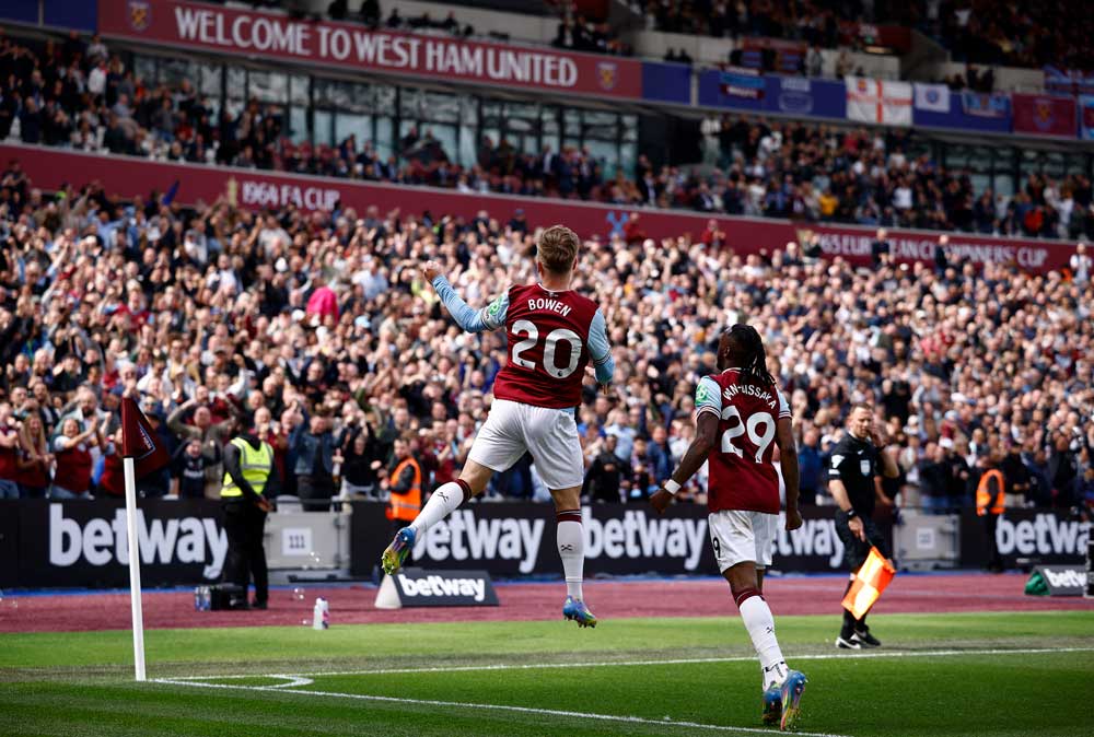 Jarrod Bowen celebrates against Tottenham