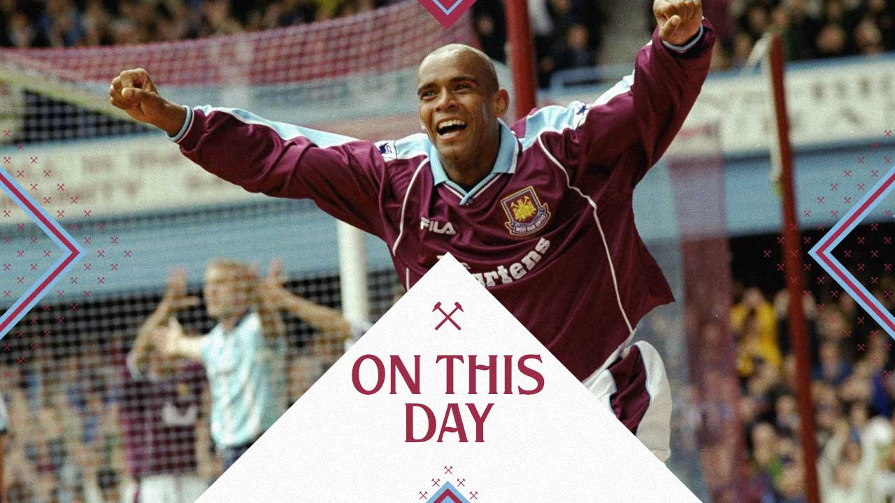 Trevor Sinclair celebrates scoring against Middlesbrough in May 1999