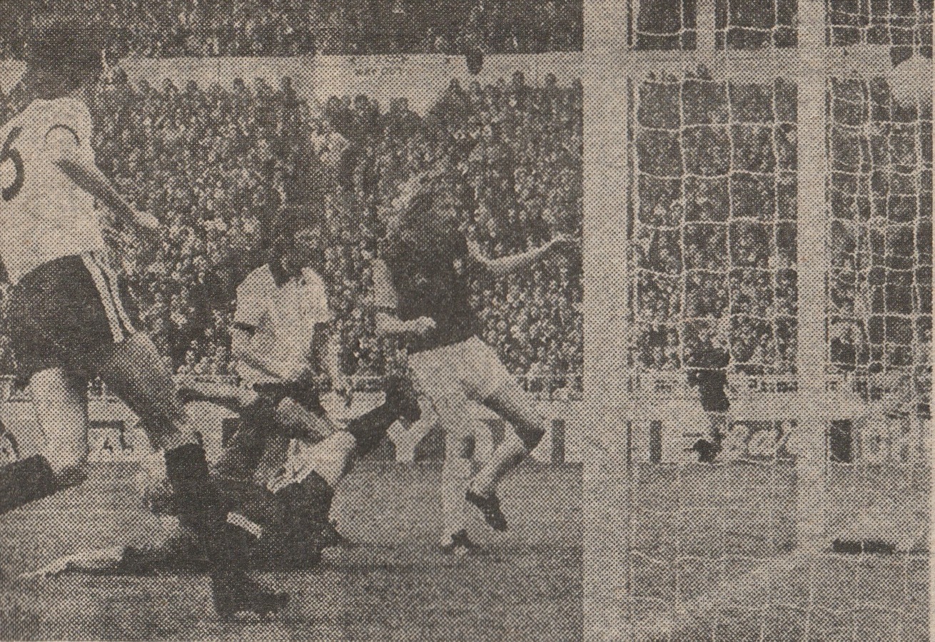 Alan scores one of his two goals in the 1975 FA Cup final