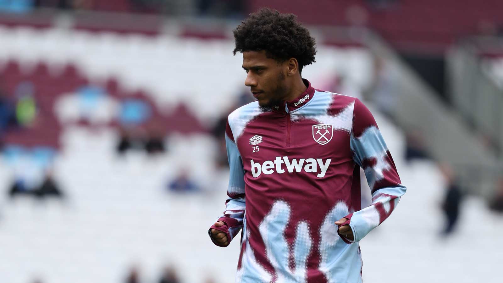 Jean-Clair Todibo warms-up ahead of the home game against Tottenham Hotspur