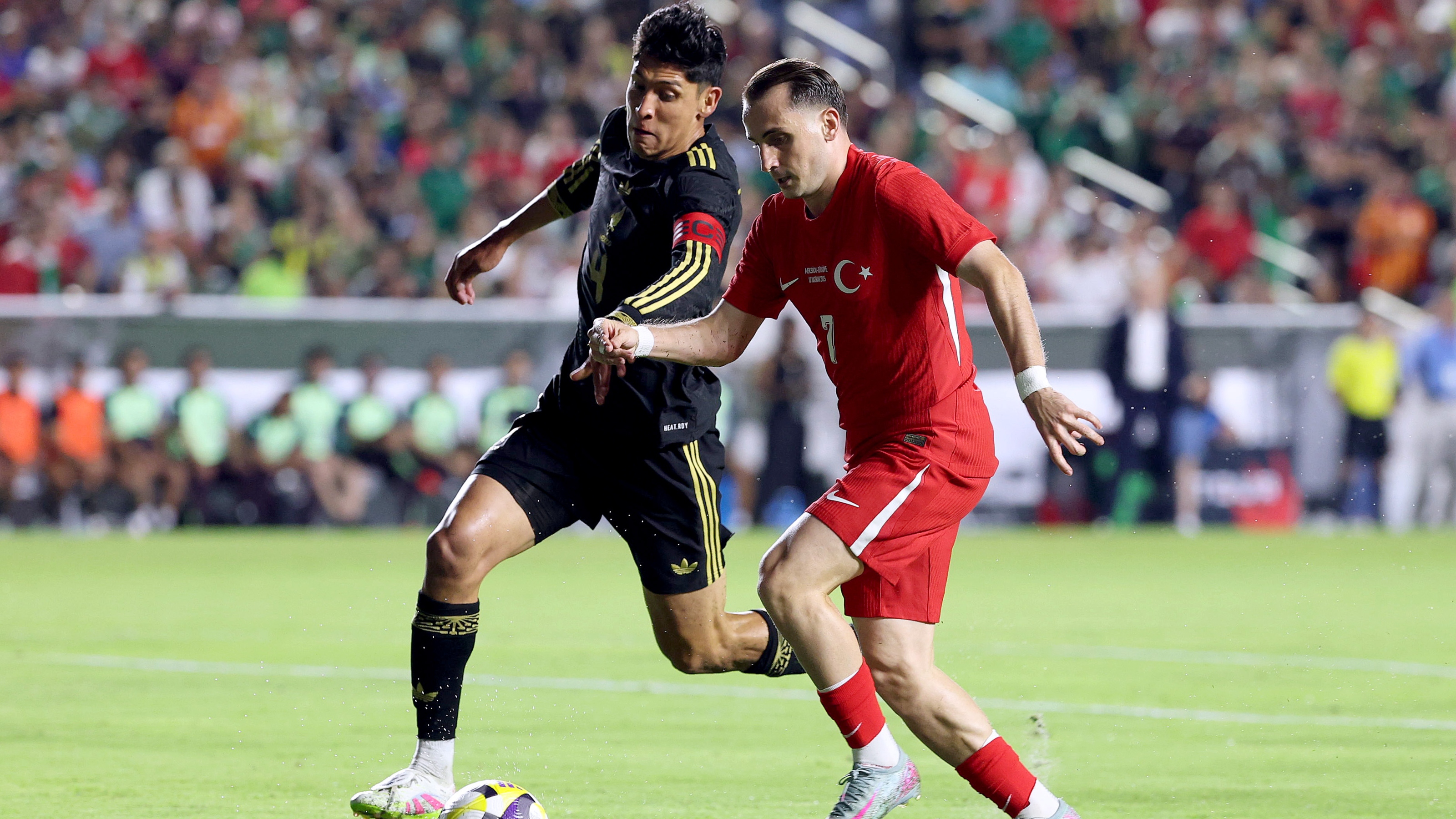 Edson Álvarez