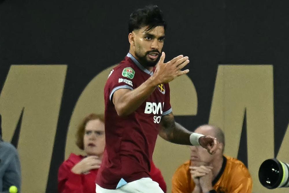Lucas Paquetá celebrates his goal at Wolves