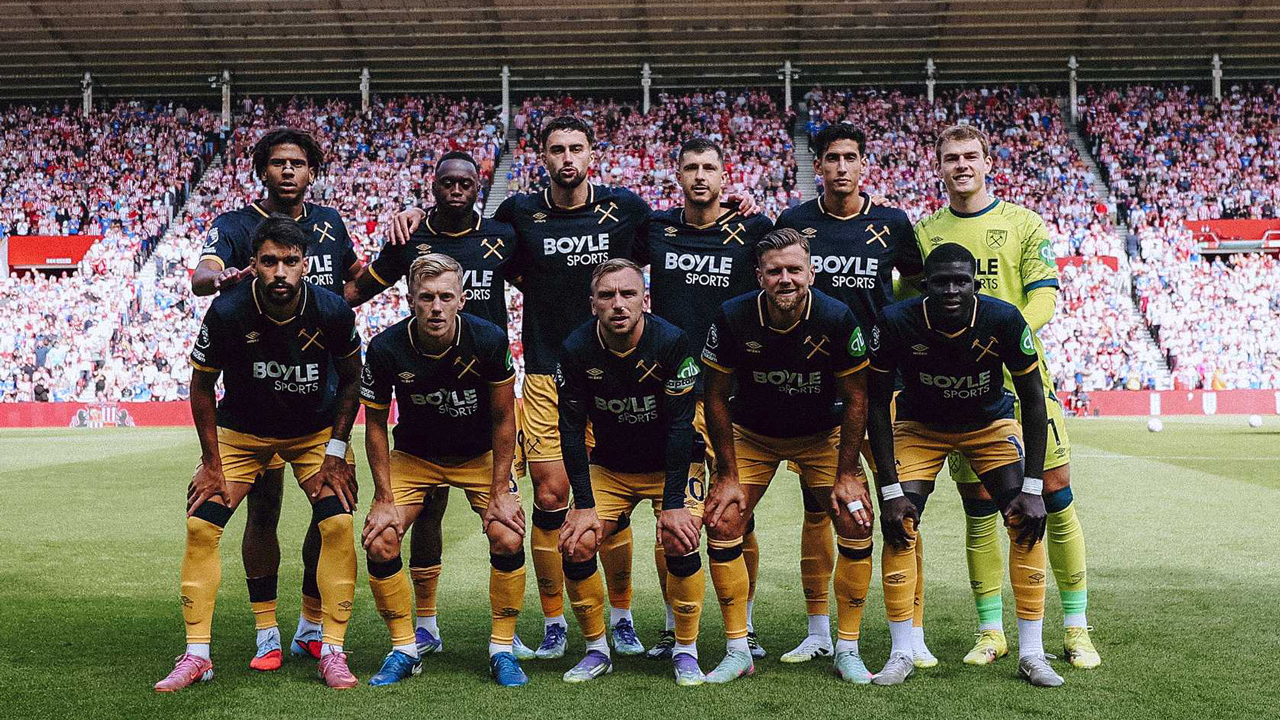 Team photo at Sunderland