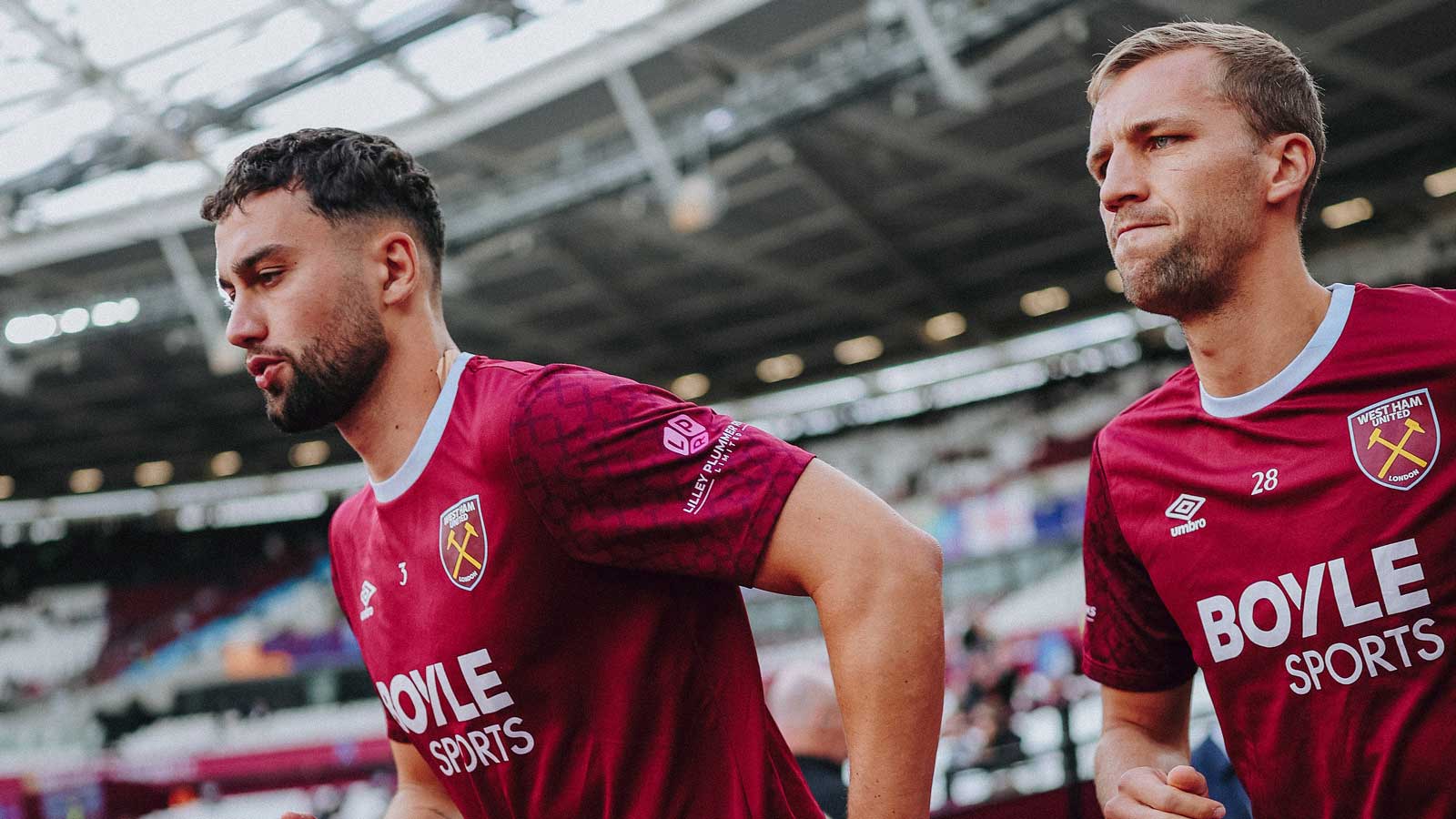 Maximilian Kilman and Tomáš Souček head out to warm-up ahead of facing Tottenham