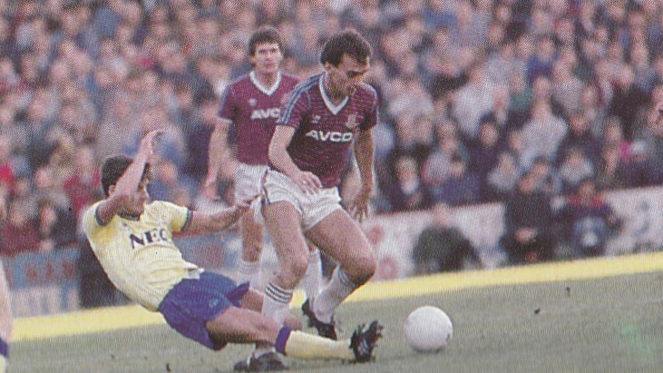 Dickens made 50 league and cup outings during the 1985/86 campaign