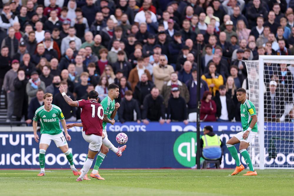 Lucas Paquetá scores against Newcastle