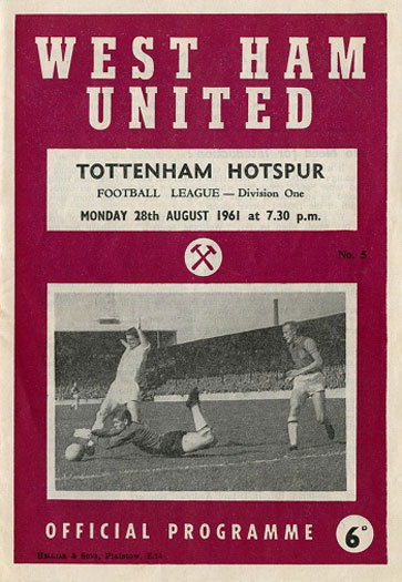 West Ham beat champions Tottenham in 1961