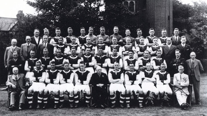 West Ham United's team photo for the 1937/38 season