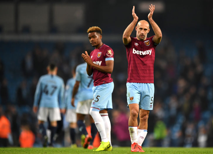 Pablo Zabaleta acknowledges the Etihad Stadium