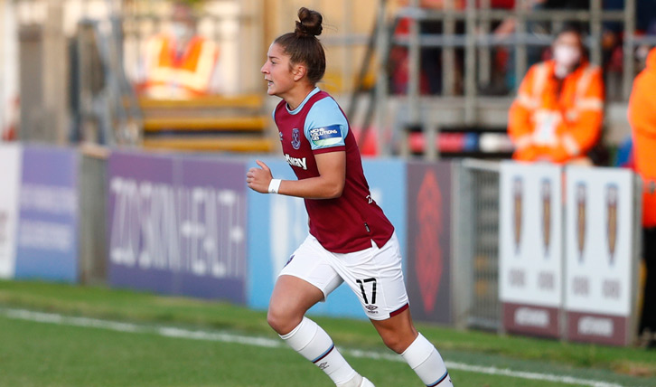 Ruby Grant in action for West Ham United