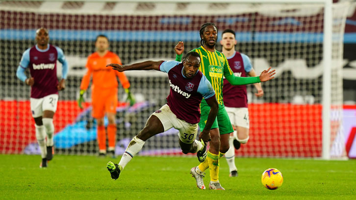 Michail Antonio takes on West Bromwich Albion