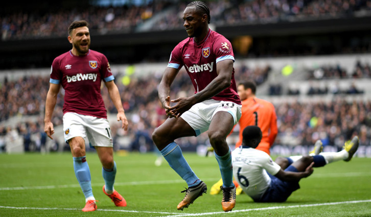 Antonio celebrates v Spurs