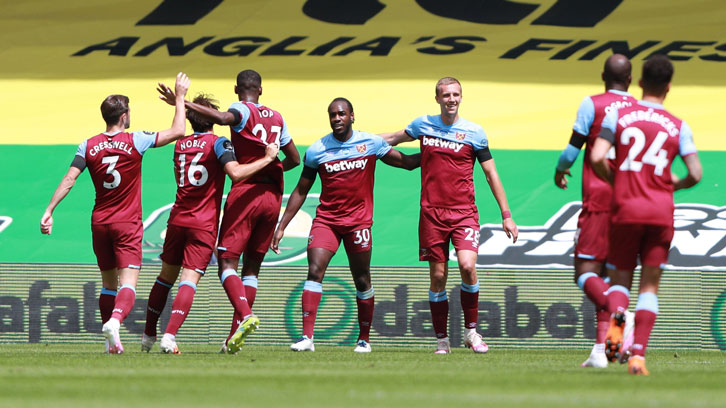 Michail Antonio celebrates