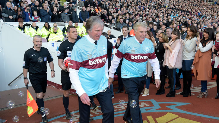 Billy Bonds and Sir Trevor Brooking served as honorary managers for Mark Noble's Testimonial in 2016