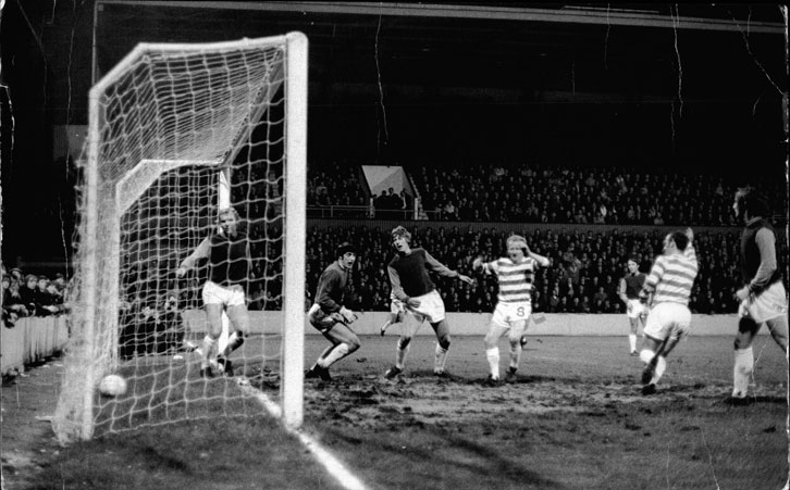 Bobby Lennox scores for Celtic at the Boleyn Ground in 1970