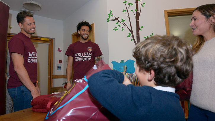 Chicharito and Felipe Anderson visited Richard House Children's Hospice as part of The Players' Project