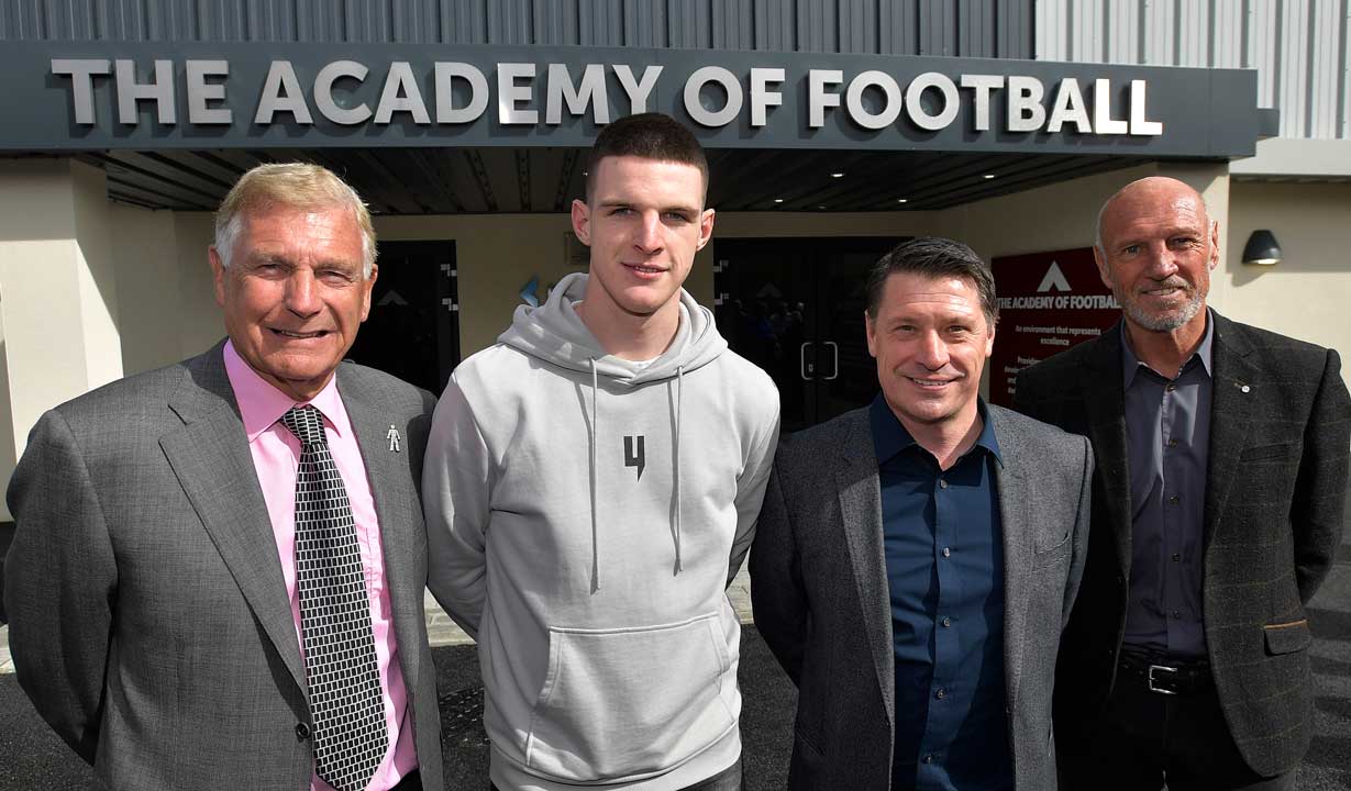 Tony Cottee with fellow Academy graduates Trevor Brooking, Declan Rice and Alvin Martin