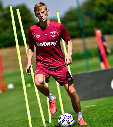 Flynn Downes in training at Rush Green