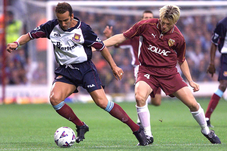 Sebastian Schemmel challenges Paolo Di Canio during the 1999 Intertoto Cup final