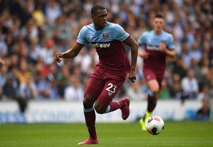 Issa Diop brings the ball forward again!