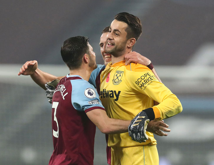 Lukasz Fabianski celebrates his penalty save against Fulham