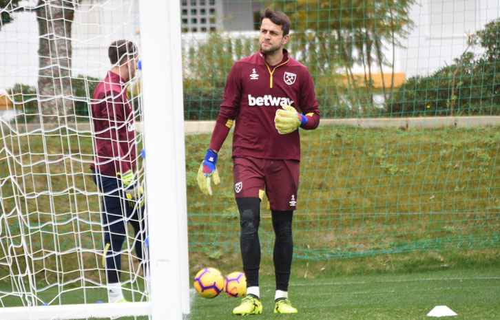 Lukasz Fabianski in training in Spain