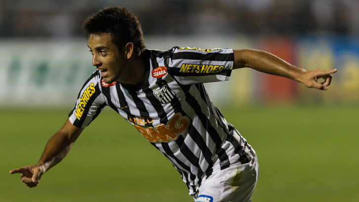 Felipe Anderson won four trophies with Santos before he turned 20