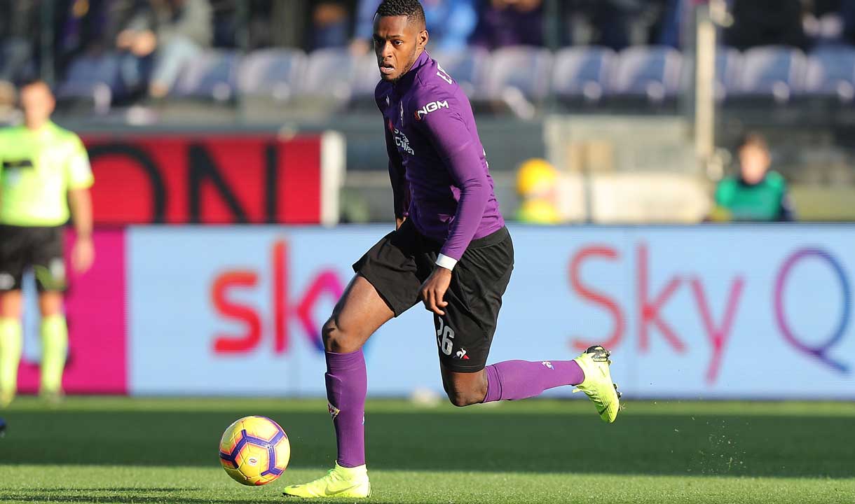 Edimilson Fernandes in action for Fiorentina