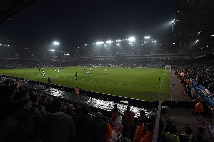 West Ham United faced Manchester United in the Final Game at the Boleyn Ground