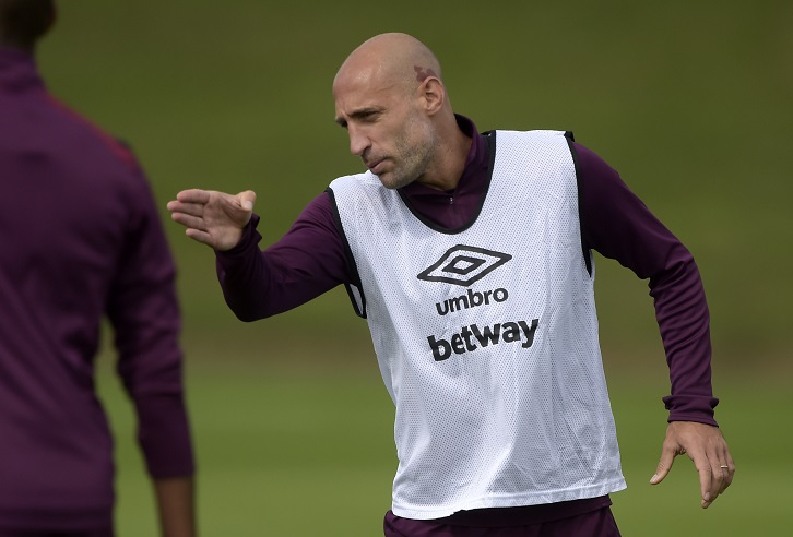 Pablo Zabaleta gets his point across in training