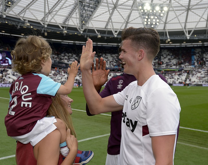 Sam Byram meets Henrique Buzio