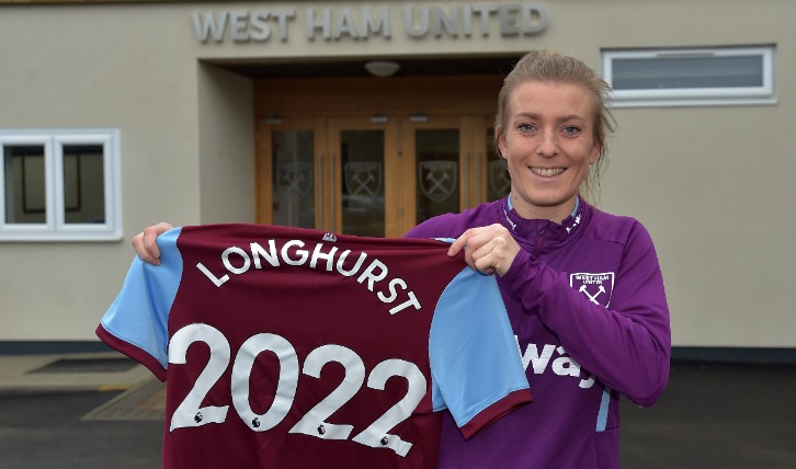Kate Longhurst signs new WHU deal