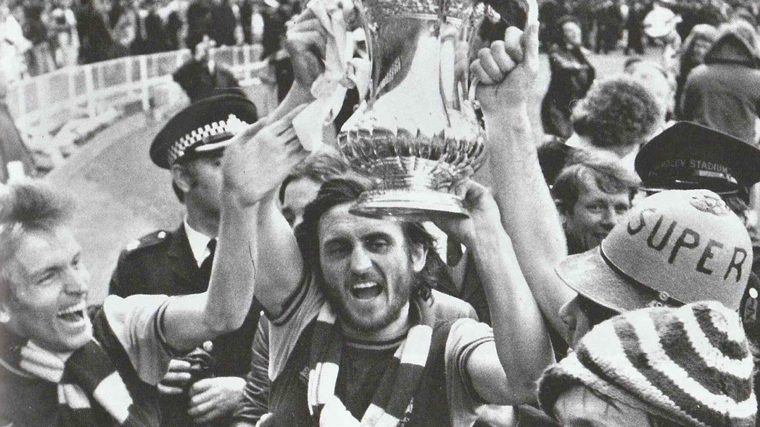 Frank Lampard Senior lifts the FA Cup aloft in 1975