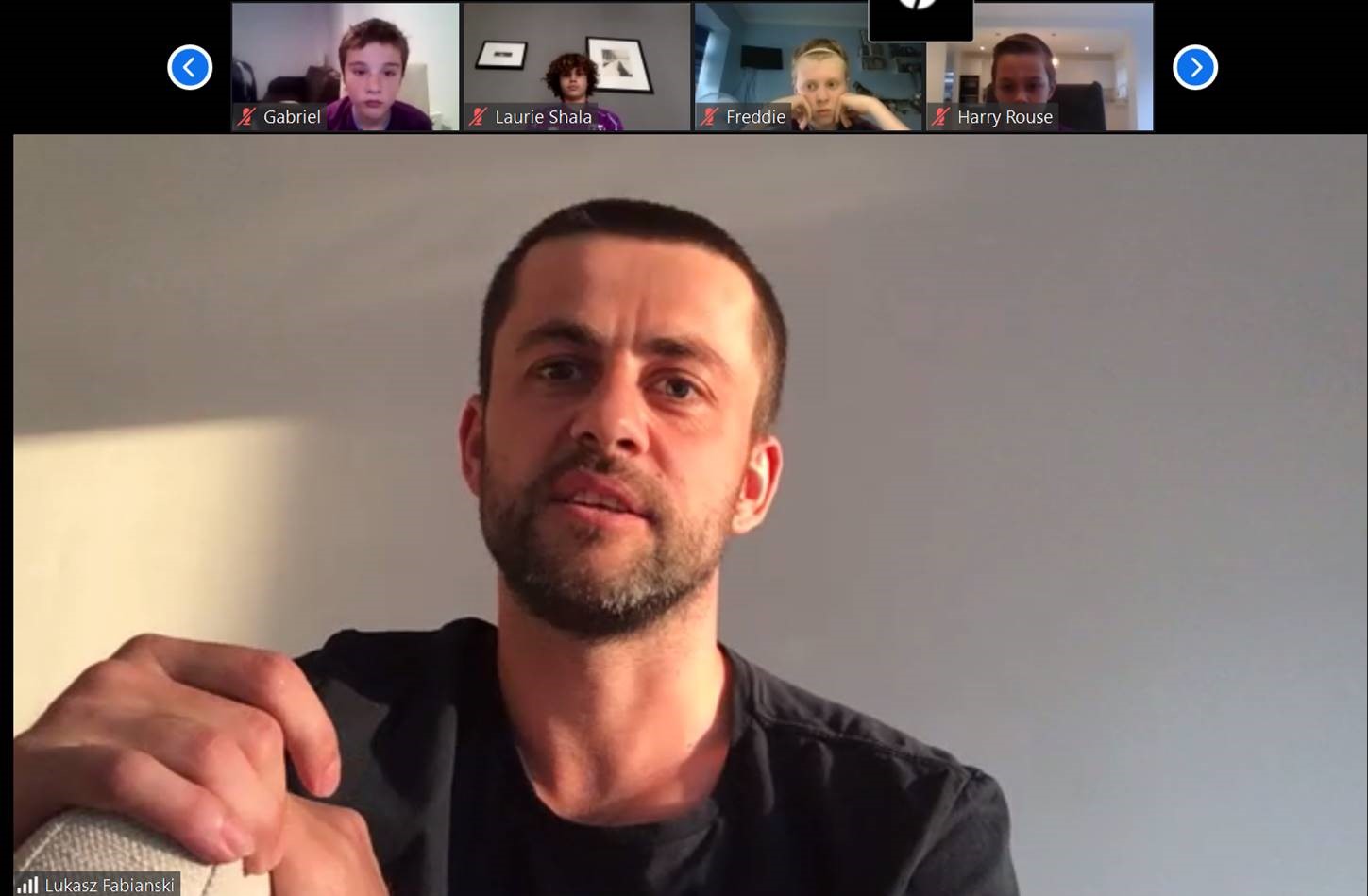 Lukasz Fabianski holds a video conference call with Academy goalkeepers