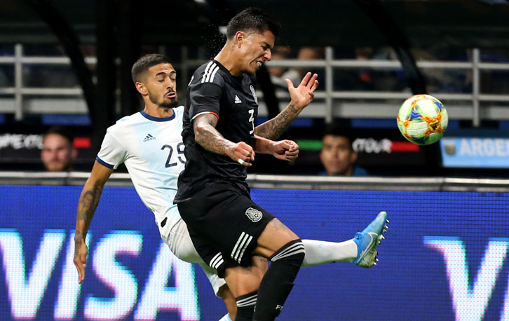 Manuel Lanzini in action for Argentina against Mexico