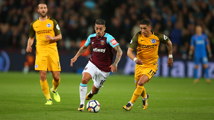 Lanzini dribbles the ball against Brighton