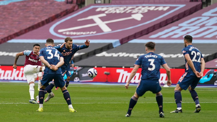 Jesse Lingard scores against Arsenal