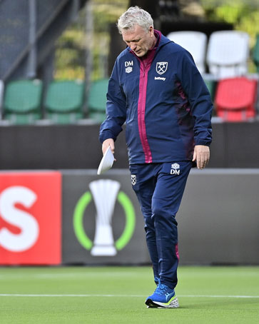 David Moyes checks the pitch in Silkeborg