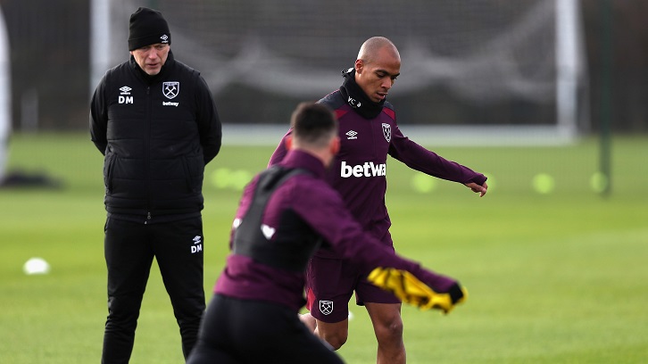 David Moyes watches Joao Mario in training