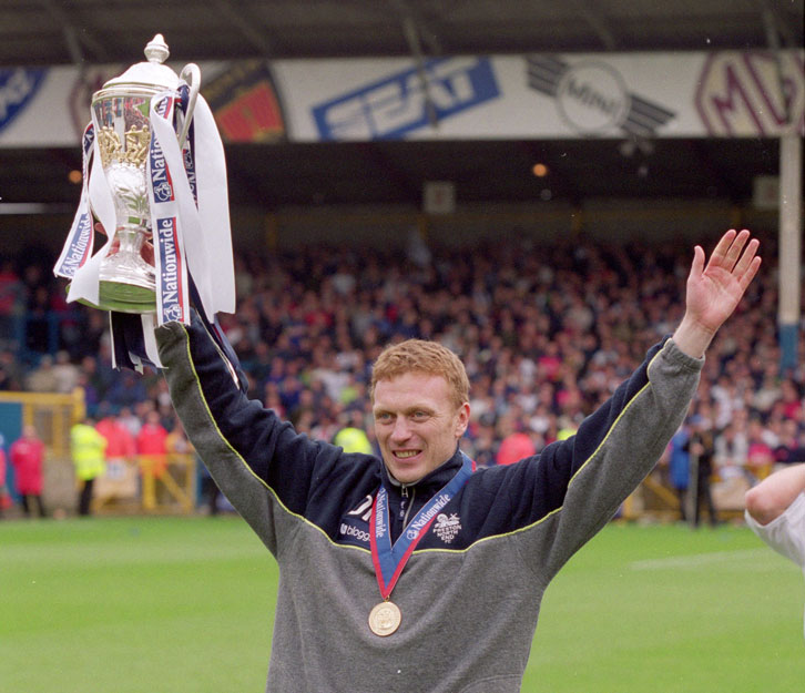 The Scot led Preston North End to the Second Division title in 2000